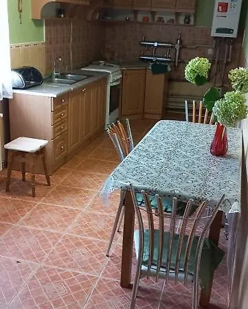 під крилом * Deliatyn