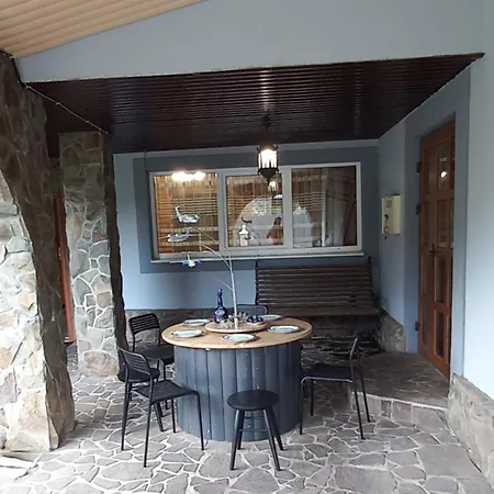 під крилом Guest house