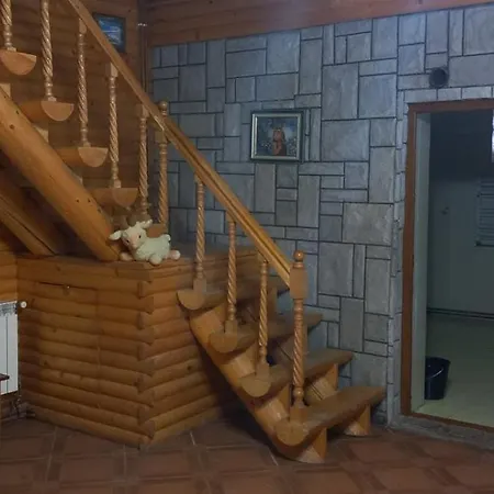 Guest house під крилом *